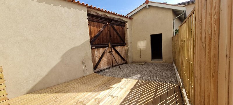 Entièrement rénovée - Photo 2