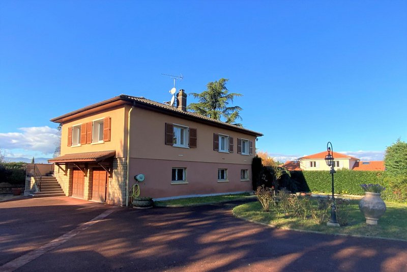 Vente Maison 110 m² à Villefranche-sur-Saône 523 700 € - Photo 2