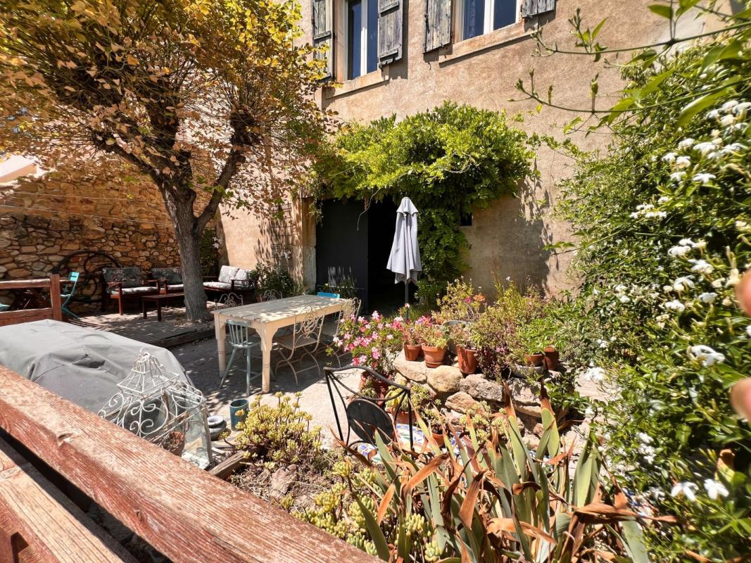 Maison 238m² — Montouliers