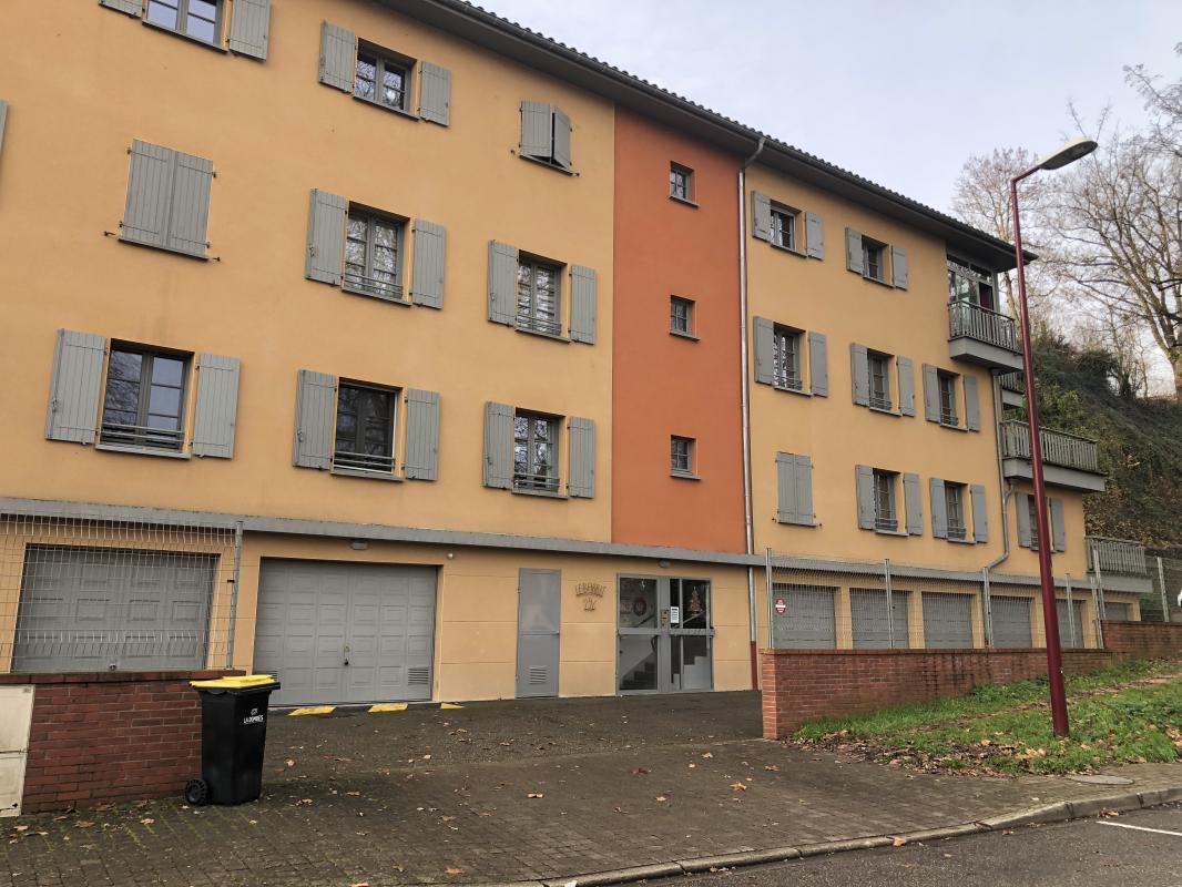 CHATILLON SUR CHALARONNE- T2 avec terrasse – garage – stationnement