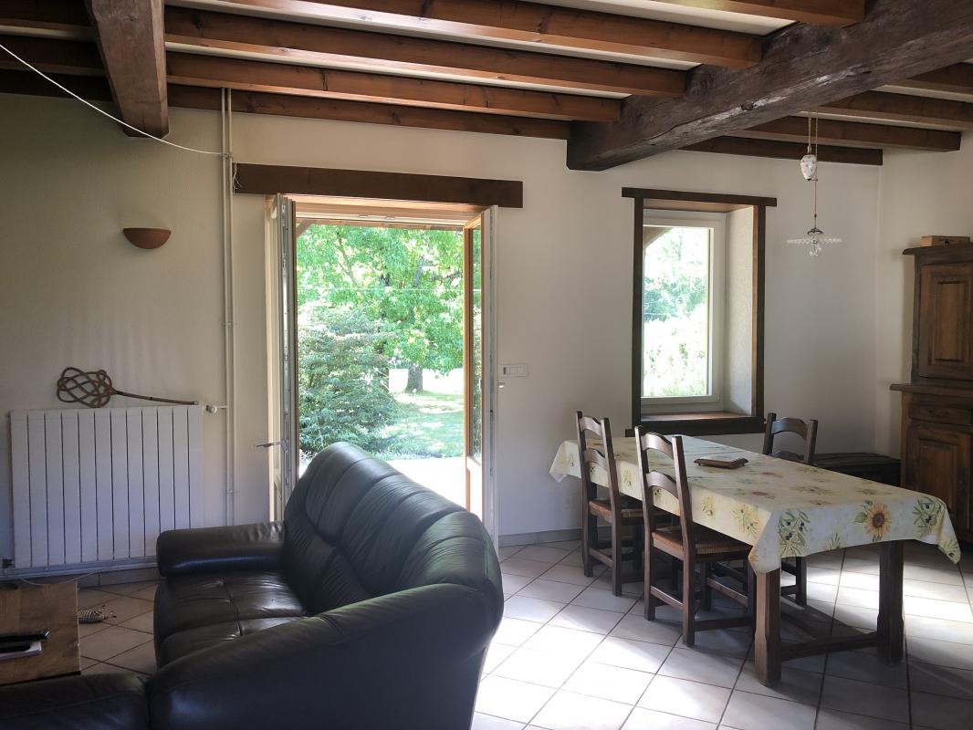 PROCHE CHALAMONT – Maison T 5 -Terrain et Dépendances