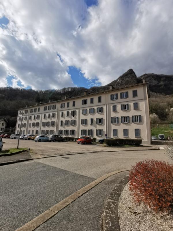 Spacieux T3 lumineux avec balcon