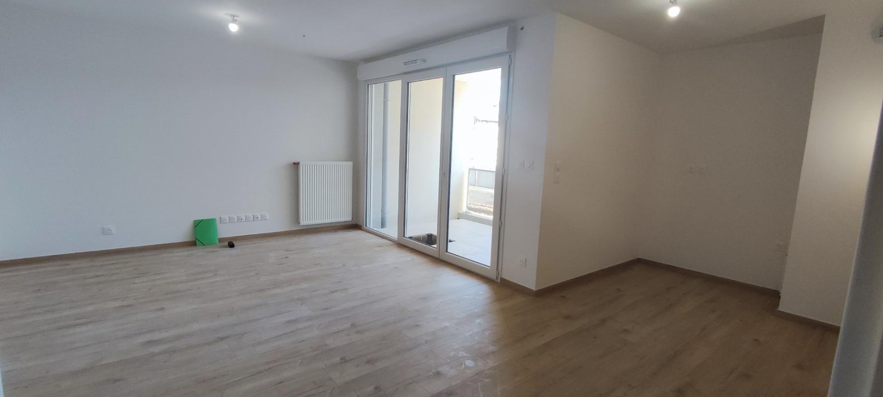 T2 NEUF AVEC STATIONNEMENT