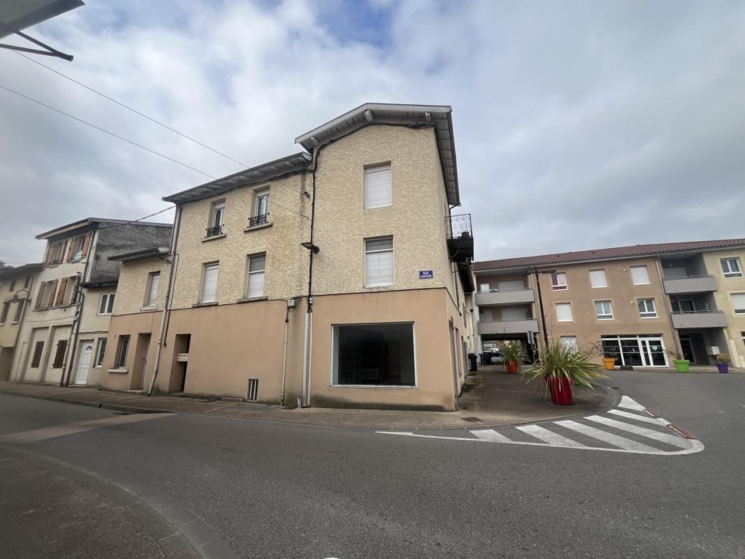 LOCAL COMMERCIAL CENTRE SAINT DENIS EN BUGEY
