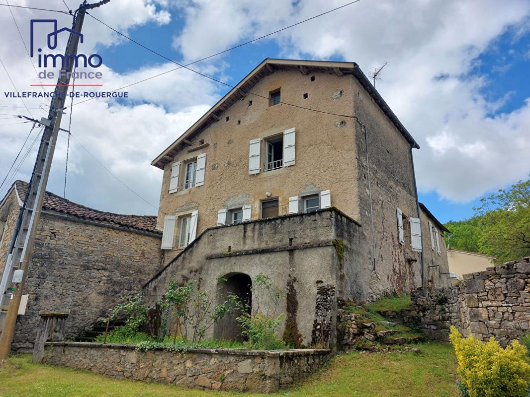 Maison de hameau avec terrain à proximité