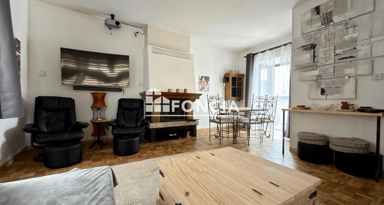 Maison de village rénovée, meublée avec terrain non attenant - Durenque