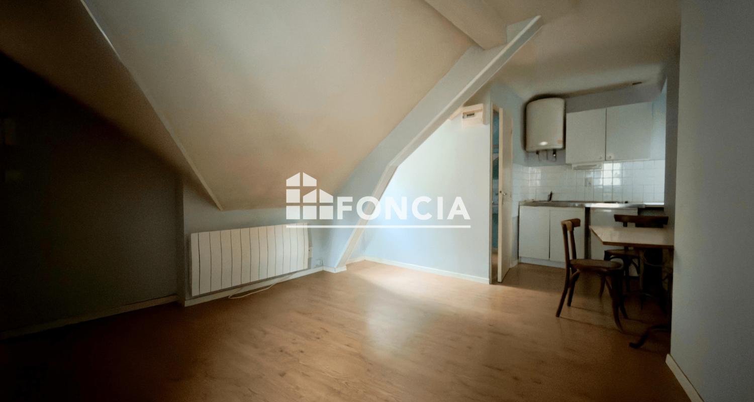 Place de la cité - Studio de 19m2 à fort potentiel