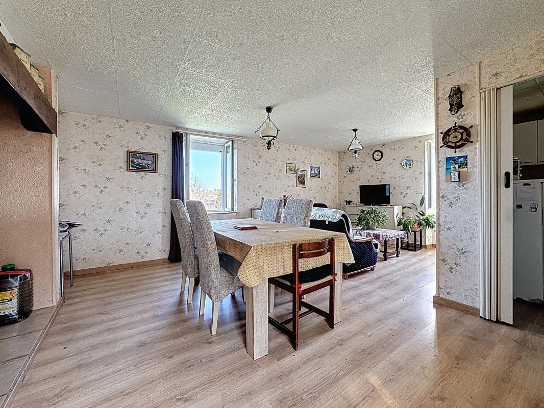 Authentique maison en pierre avec grand terrain – Druelle Balsac (12510)