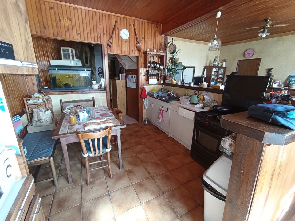 Grande maison de famille avec dépendances !! - Photo 2
