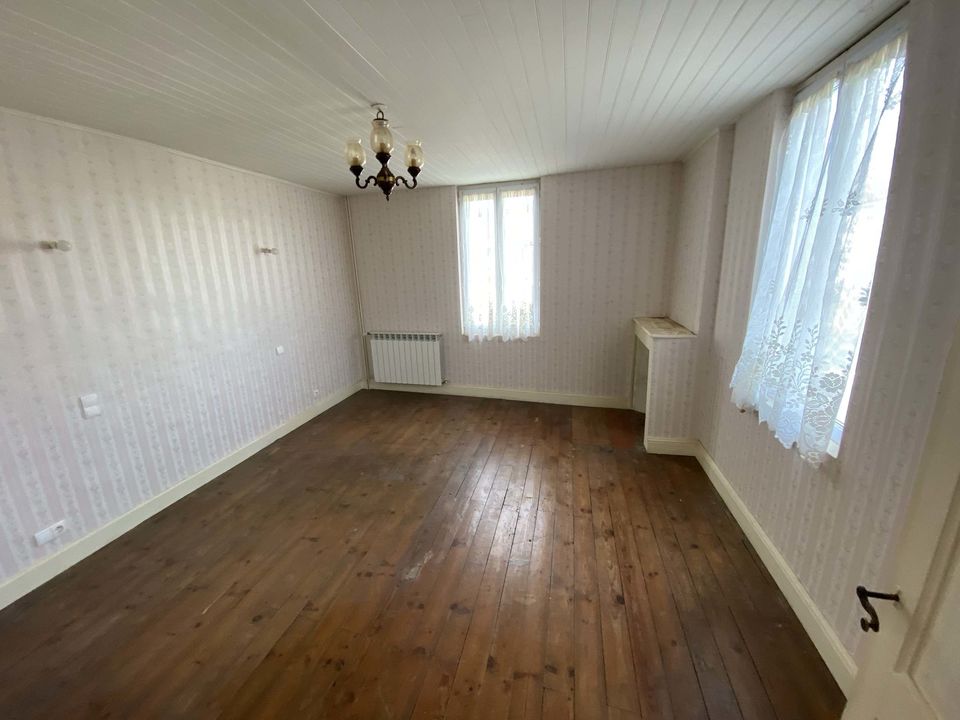 MAISON TYPE T6 DE 160 M2 AVEC GARAGE ET DÉPENDANCE - Photo 3