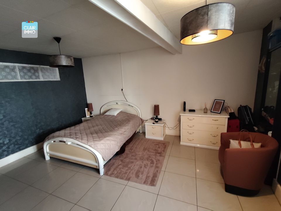 A SAINT-ALBAIN PROCHE MACON MAISON 5 PIECES DE 150 M2 SUR - Photo 3