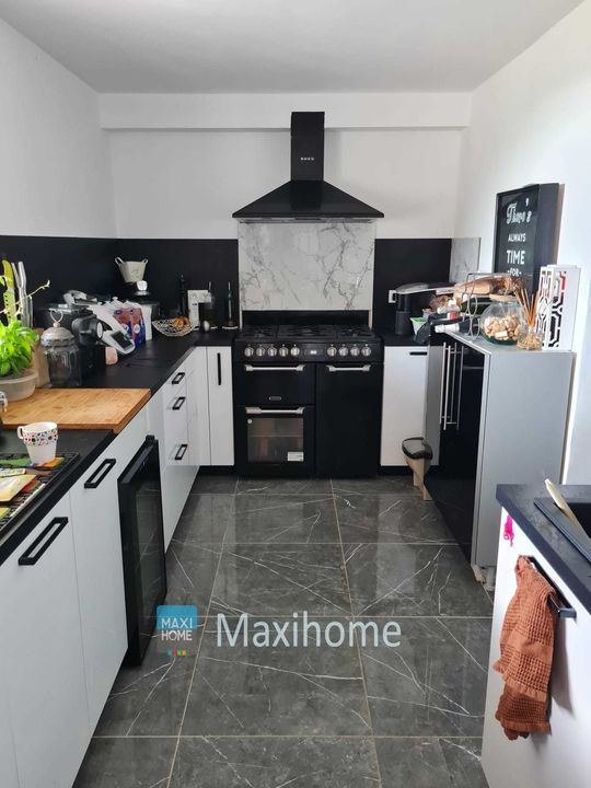 Maison entièrement rénovée 265 m² dont un  Studio de 60 m² - Photo 3