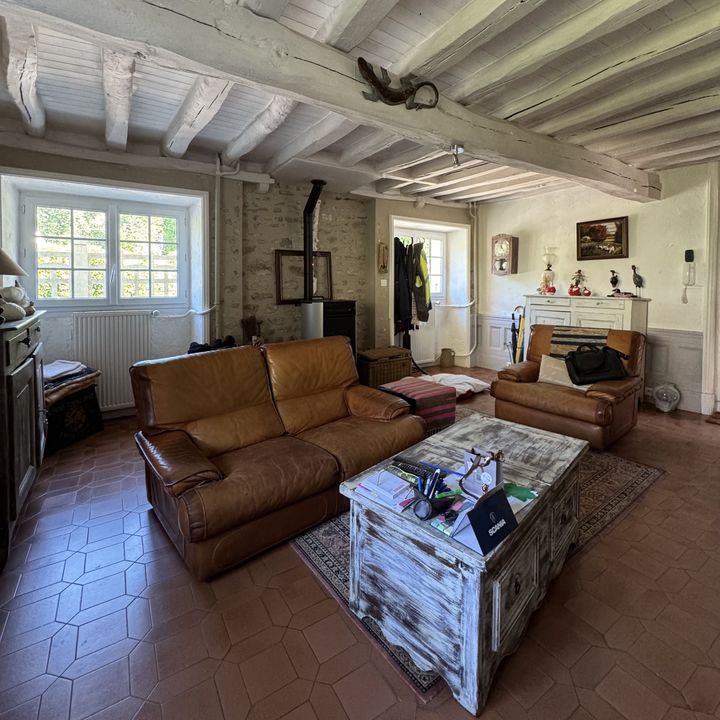 Maison 5 pièces rénovée à Chalo-Saint-Mars - Photo 2