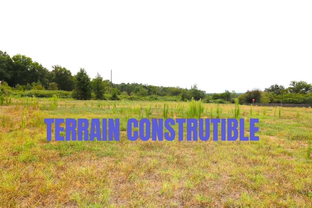 TERRAIN DE 1500 m² PLAT , proche Casteljaloux