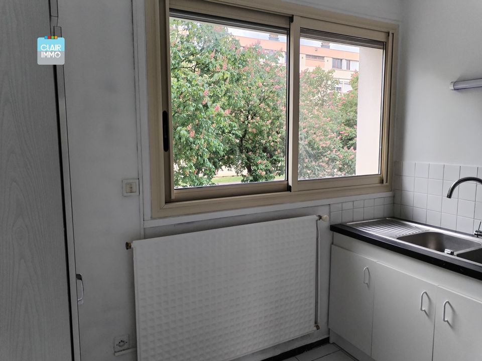 À vendre à Mâcon appartement T4 de 71,06 m² - Photo 5