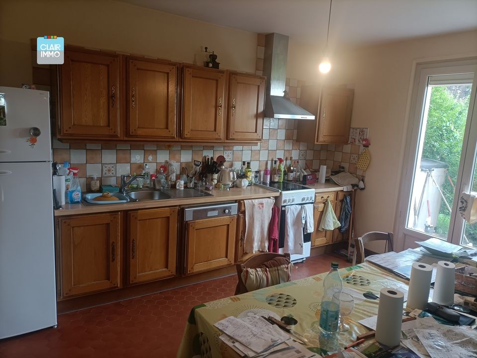 A SANCE MAISON 7 PIECES DE 140 M²  SUR TERRAIN DE 2 381 M² - Photo 3