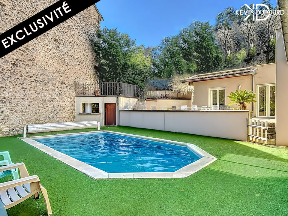 Maison de ville de 180m² sur un terrain de 350m² à VALS LES