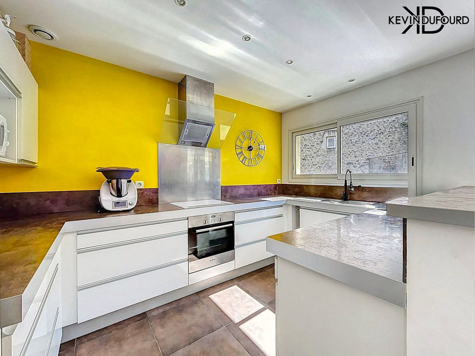 Maison de ville de 180m² sur un terrain de 350m² à VALS LES - Photo 4