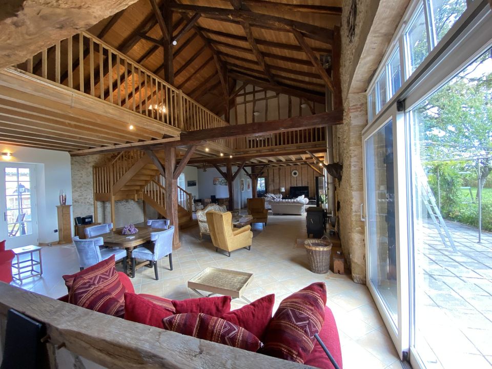 ANCIENNE FERME GASCONNE DE 340 M2 AVEC DÉPENDANCES - Photo 2