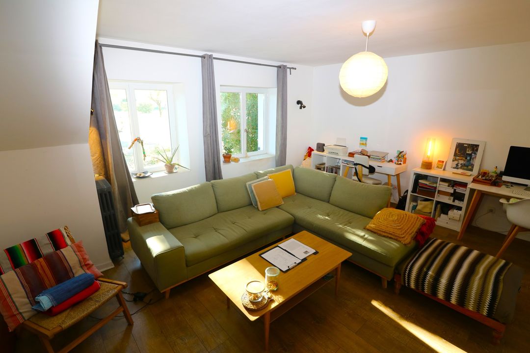 GRANDE PROPRIETE RENOVEE, COMPOSEE D'UNE HABITATION PRINCIPALE