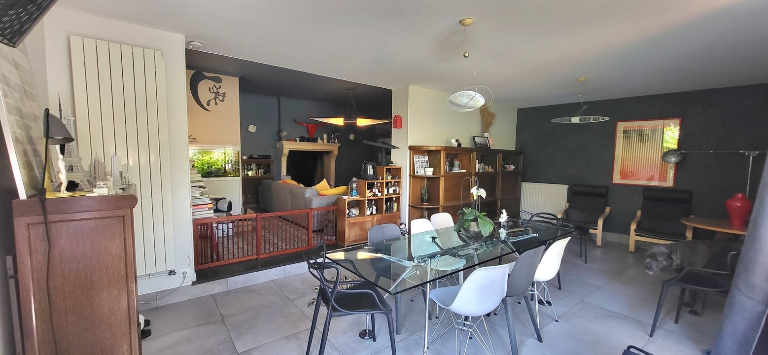 Grande maison 6CH sur 2000m² avec garage et dépendances - Photo 5