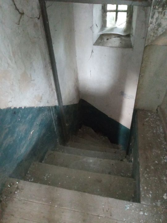 Maison ancienne à rénover au coeur du village de Crézancy - Photo 5