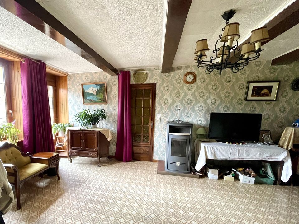 Ancienne ferme avec dépendances à vendre à - Photo 2