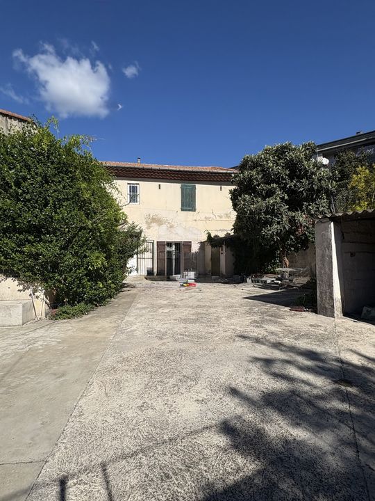 Avignon, bâtisse investisseur environs 500m² habitables - Photo 2