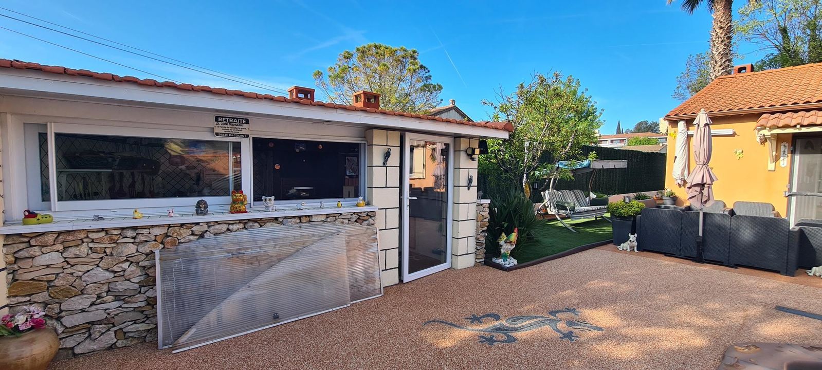Villa 125 m² en R+1 avec piscine + spa + 575 m² de terrain - Photo 5