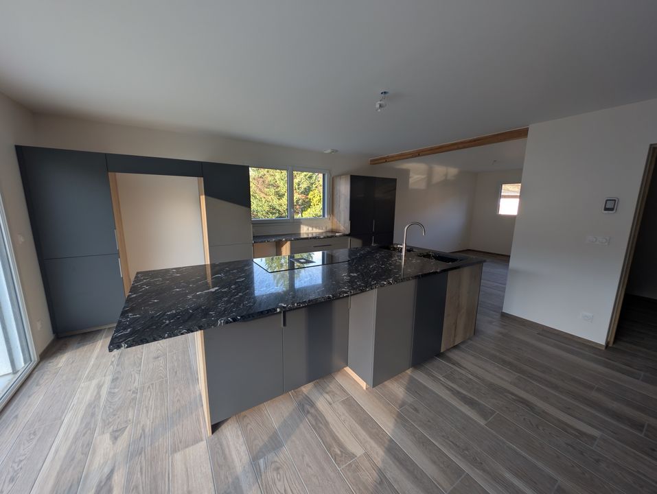 MAISON RECENTE DE 2023 AVEC TERRAIN ET TERRASSE - Photo 3