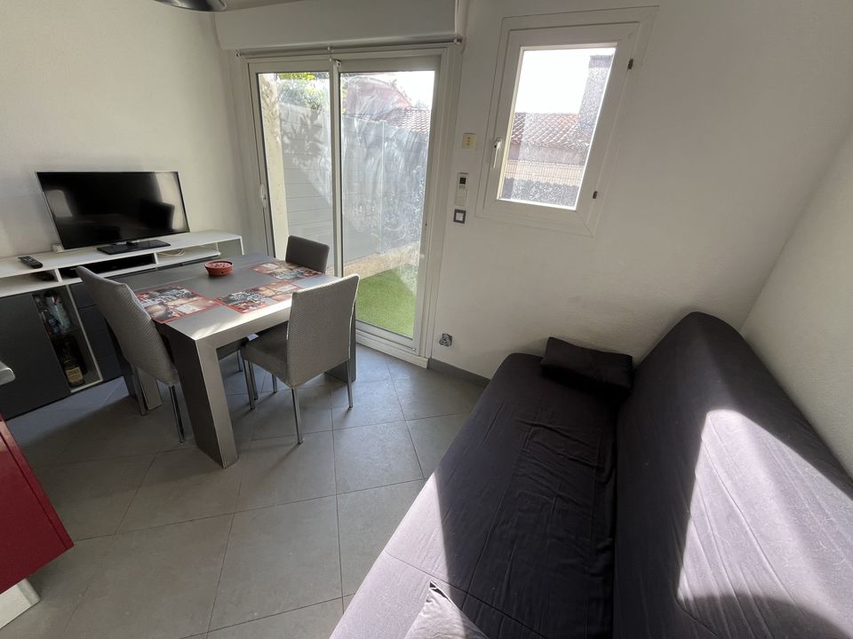 T3 avec mezzanine et grand jardin exposé Sud à 100m de la mer - Photo 5