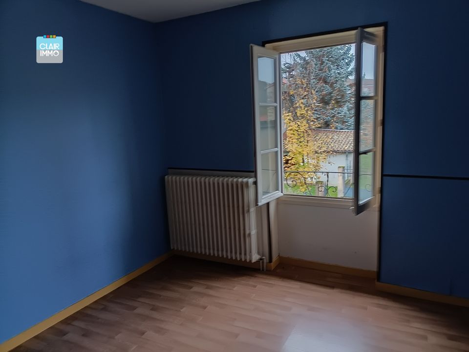 A AZE PROCHE MACON EN BOURGOGNE ENSEMBLE IMMOBILIER 6 PIECES DE - Photo 3