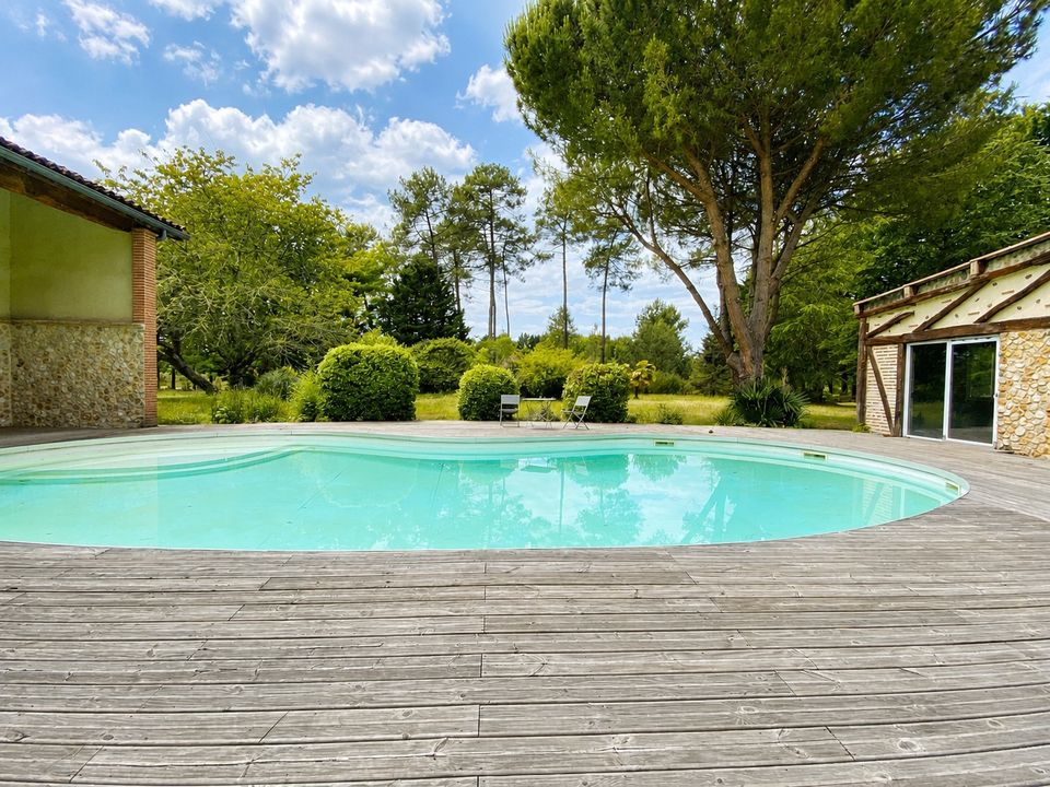 MAISON EN PIERRES TYPE T4 AVEC GÎTE ET PISCINE - Photo 2