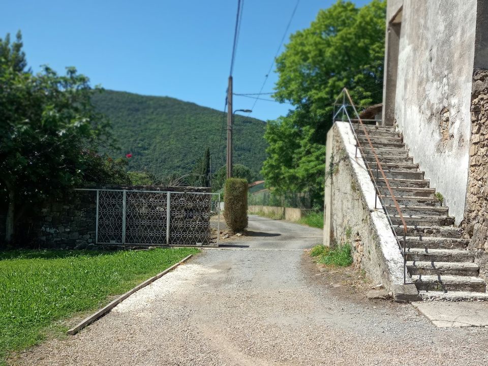 Mas en Cévennes . Ancienne Magnanerie .220 m²,Terrain - Photo 2