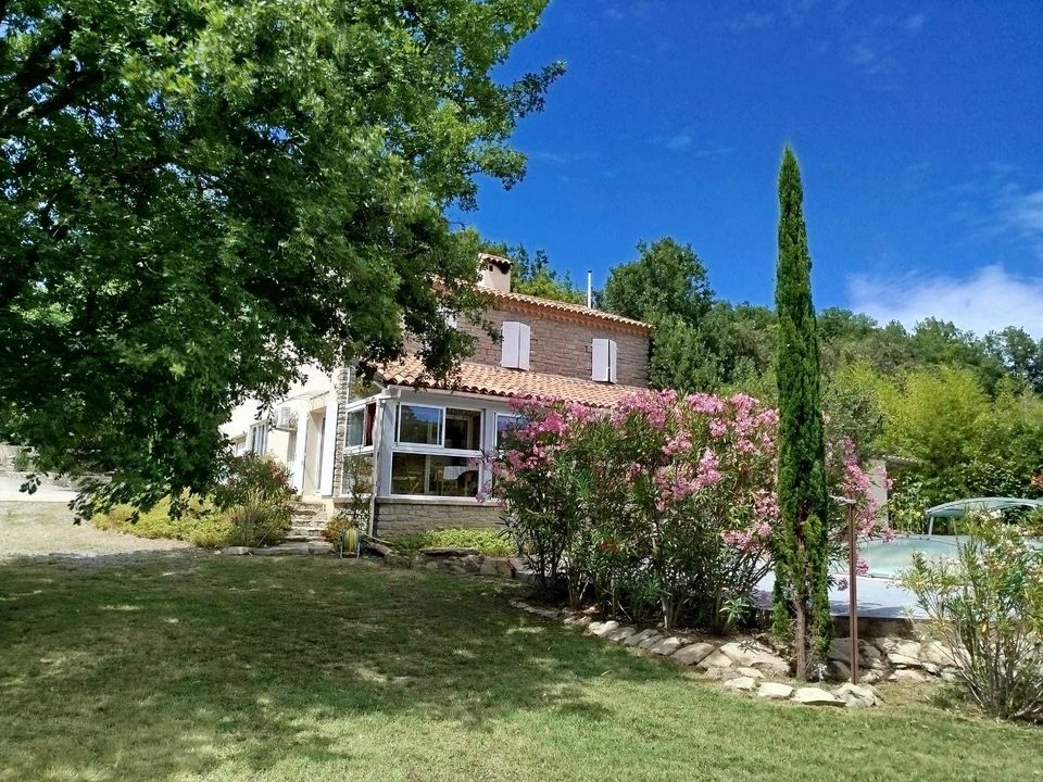 Villa d'exception, 2000 m² de terrain , Piscine & Véranda - Photo 2