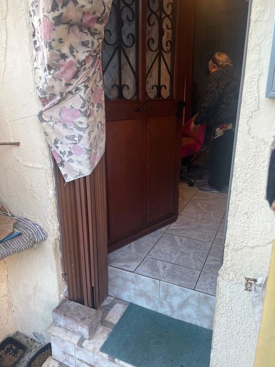 Maison non mitoyenne avec grand jardin Fort potentiel - Photo 4