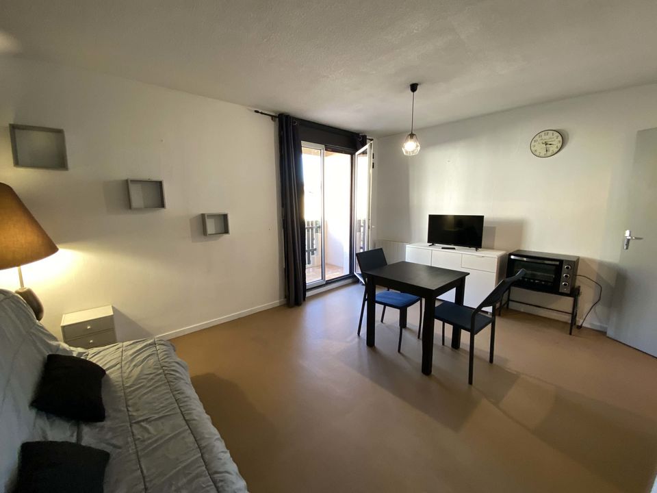 APPARTEMENT DE 25 M2 AVEC BALCON - Photo 4