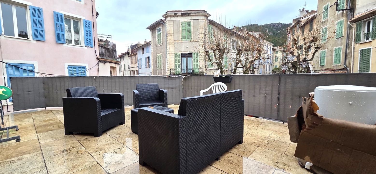 Appartement à vendre, 3 pièces, 101 m², Cuges Les Pins
