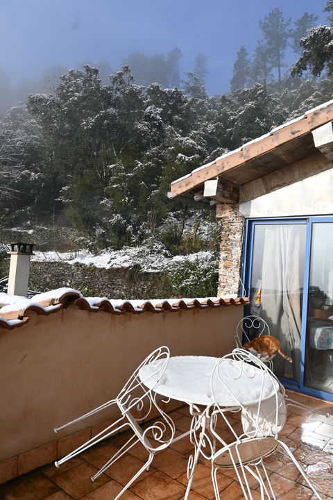 Mas ancestral en pierre , 144 m² , 8,5 hectares , Plage - Photo 2