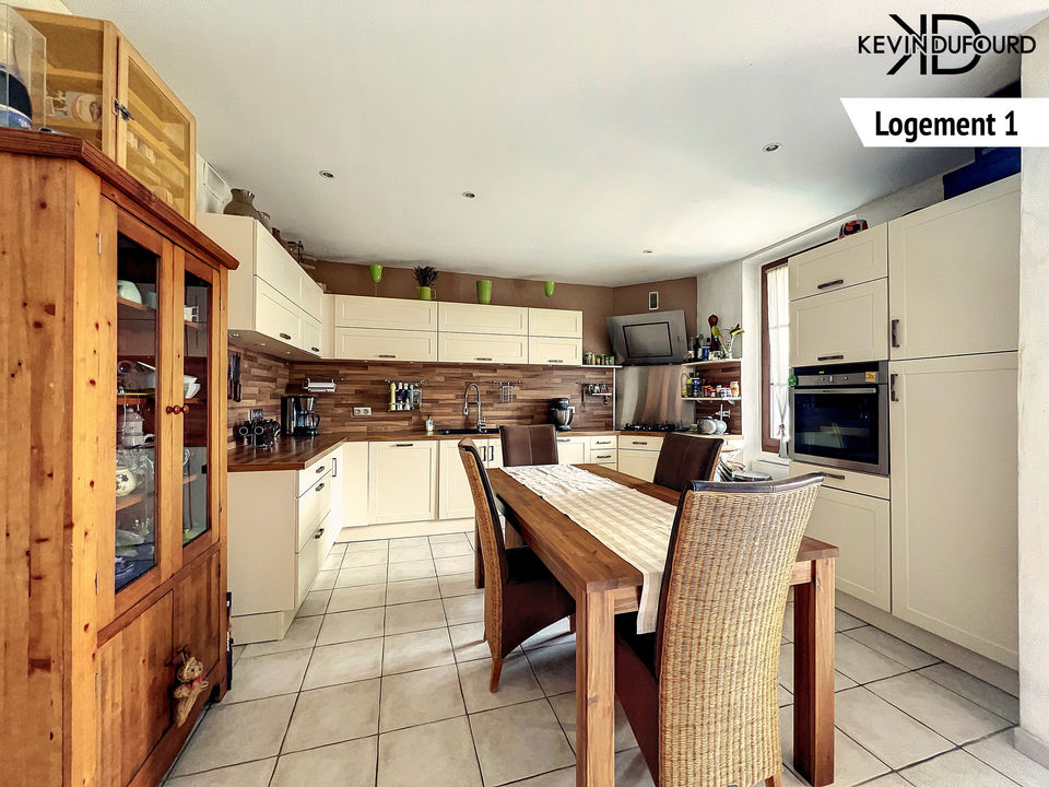 Maison de 200m² sur un terrain de 2357m² à VALS LES BAINS - Photo 2