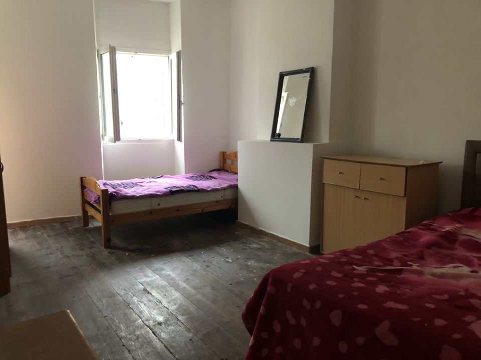 MAISON DE VILLE ST ESTEPHE,  UN ETAGE SANS COUR NI GARAGE - Photo 5