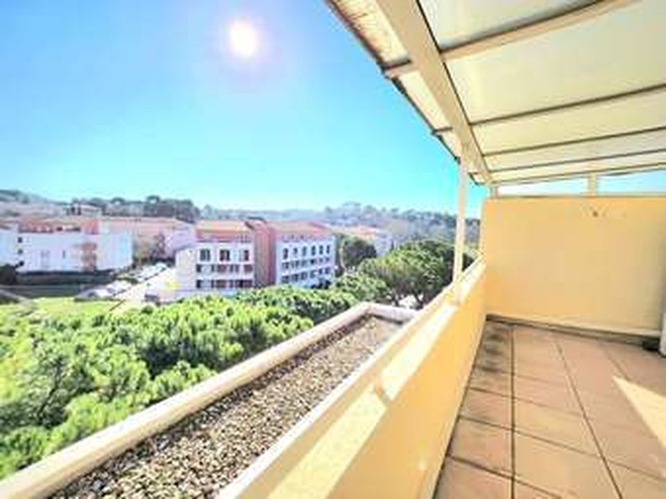 EXCLUSIVITE / COEUR DE PLAN DE CUQUES / DUPLEX T5 110 M² / - Photo 2