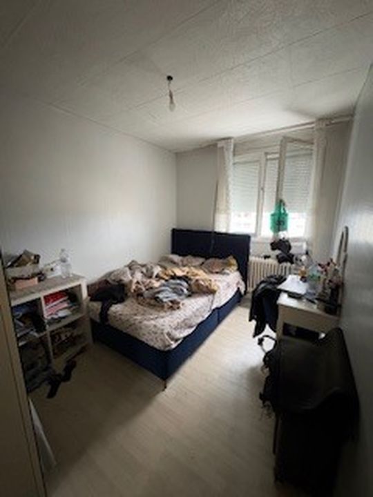 A vendre ( vendu loué )  : appartement T4 proche université - Photo 2