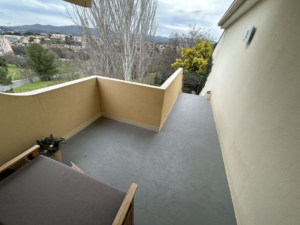 13013 !! T4 !! SECTEUR HAUTS BOIS !! AVEC JARDIN + TERRASSES + - Photo 3