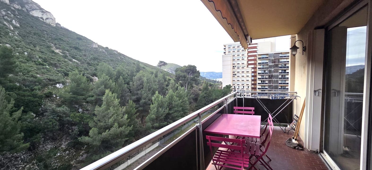 Appartement à vendre, 4 pièces, 79 m², Marseille 10Eme