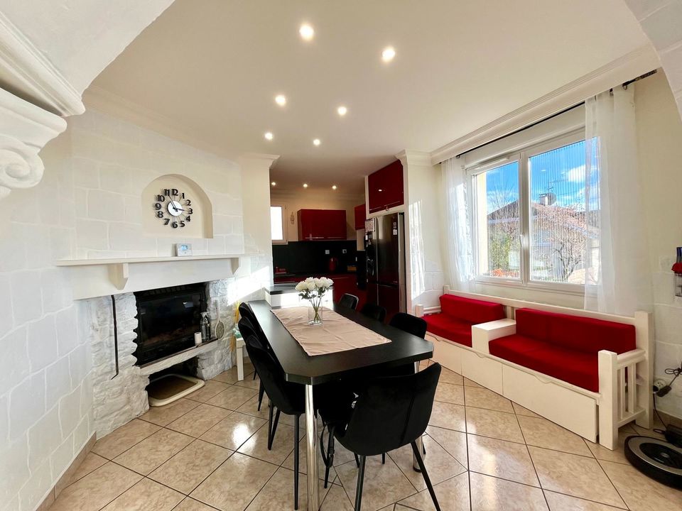 Compromis entre maison et Appartement Type 4 de  102 m² avec - Photo 3