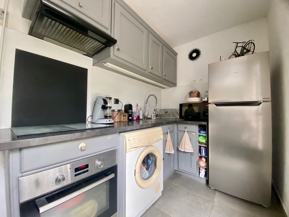 APPARTEMENT T3 DERNIER ETAGE 58M² / BALCON / LES OLIVES - Photo 2