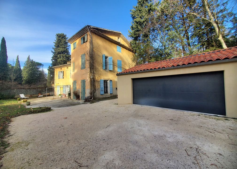 MAISON DE CARACTERE AVEC GRAND JARDIN AIX EN PROVENCE - Photo 2