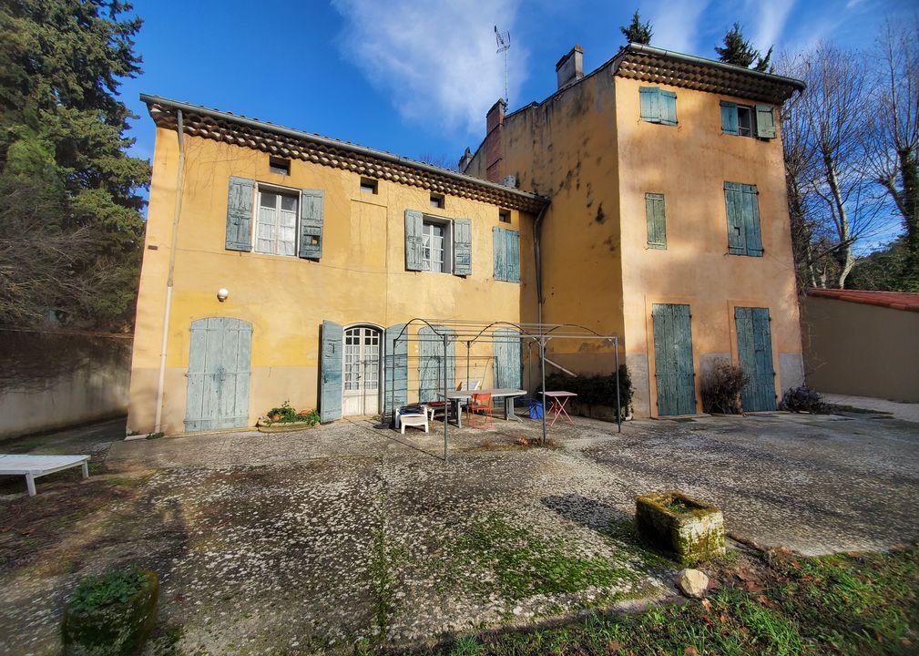 MAISON DE CARACTERE AVEC GRAND JARDIN AIX EN PROVENCE - Photo 4