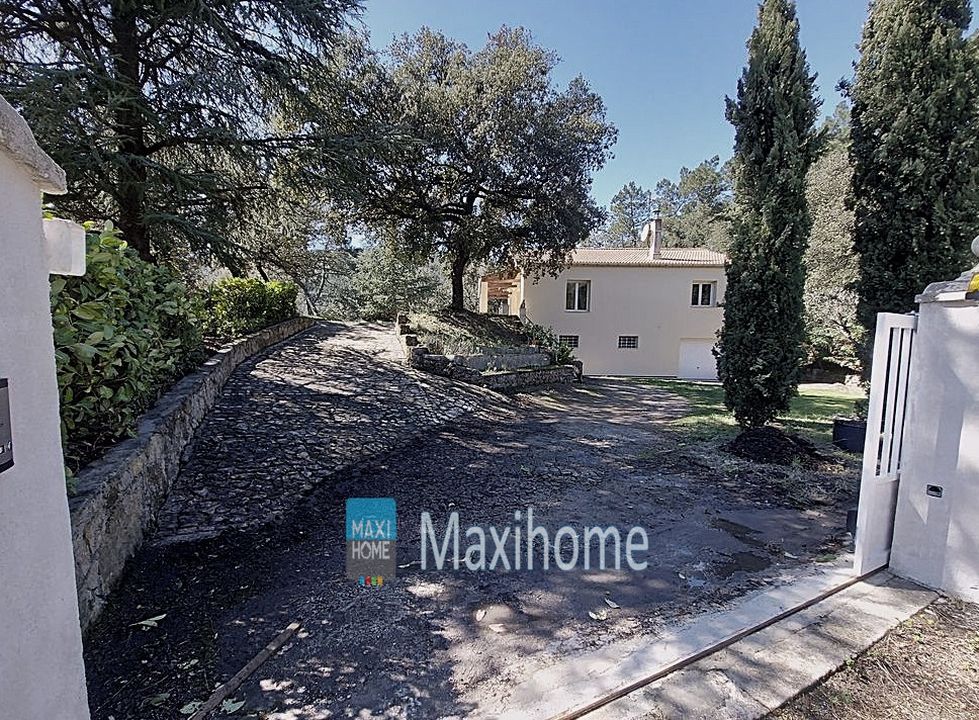 Maison spacieuse de 5 pièces 89 M² avec potentiel - Photo 2